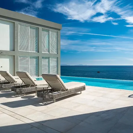 Barreirinha By Madeira Apartman *